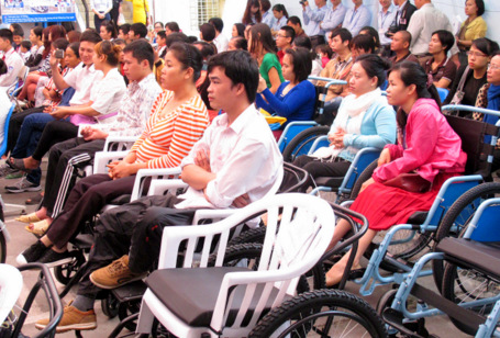 Đối tượng yếu thế trong xã hội nhiều, đòi hỏi sự trợ giúp của đội ngũ nhân viên CTXH có nghiệp vụ.