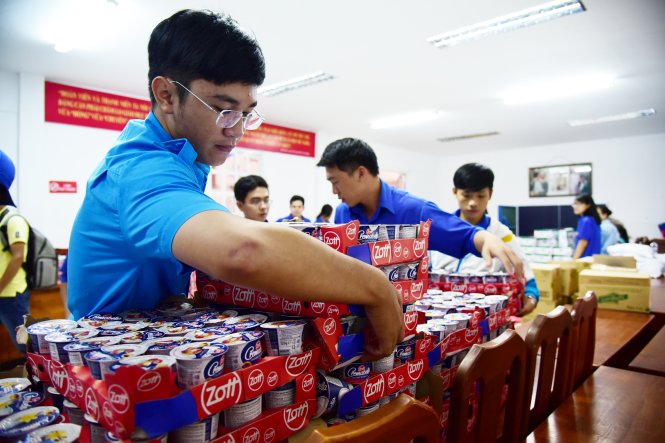 Bạn trẻ trải nghiệm thú vị với 'Xuân yêu thương' 