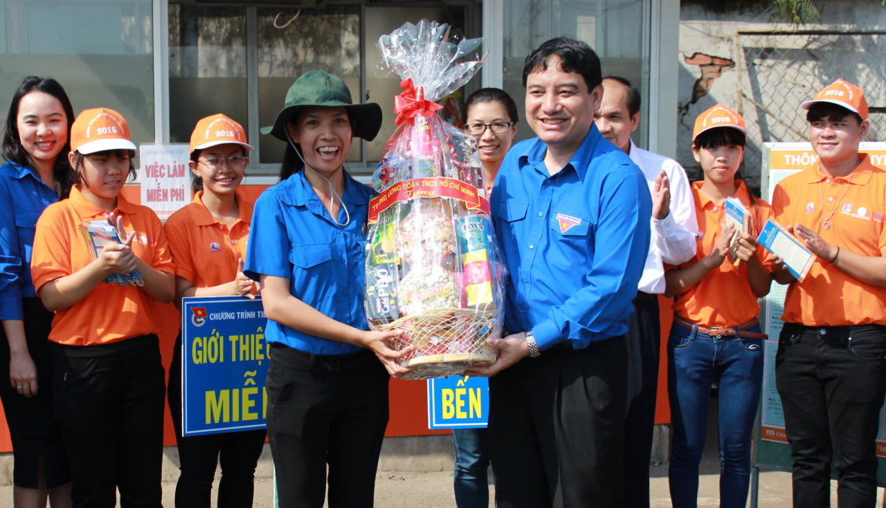 Tuổi trẻ TP.HCM đồng loạt ra quân Chủ nhật xanh