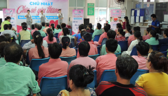 Ngày “Chủ nhật chia sẻ yêu thương” tại Bệnh viện Chợ Rẫy ảnh 1