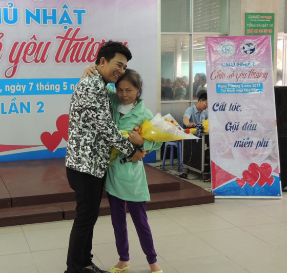Ngày “Chủ nhật chia sẻ yêu thương” tại Bệnh viện Chợ Rẫy ảnh 2