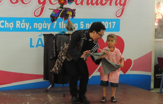 Ngày “Chủ nhật chia sẻ yêu thương” tại Bệnh viện Chợ Rẫy ảnh 3