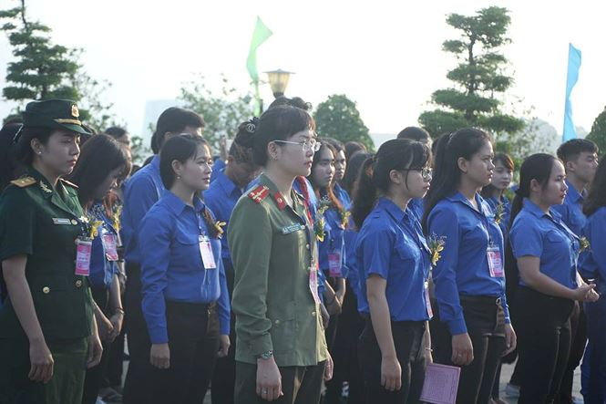 Ngày bận rộn của 336 Thanh niên tiên tiến làm theo lời Bác tại TPHCM - ảnh 42