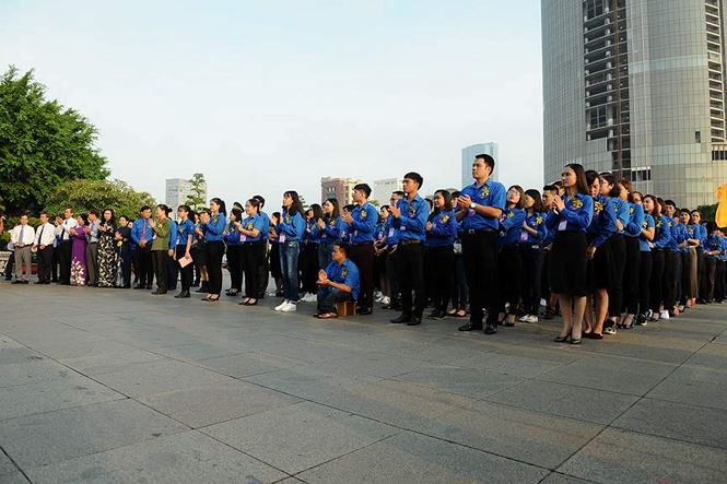 Ngày bận rộn của 336 Thanh niên tiên tiến làm theo lời Bác tại TPHCM - ảnh 45