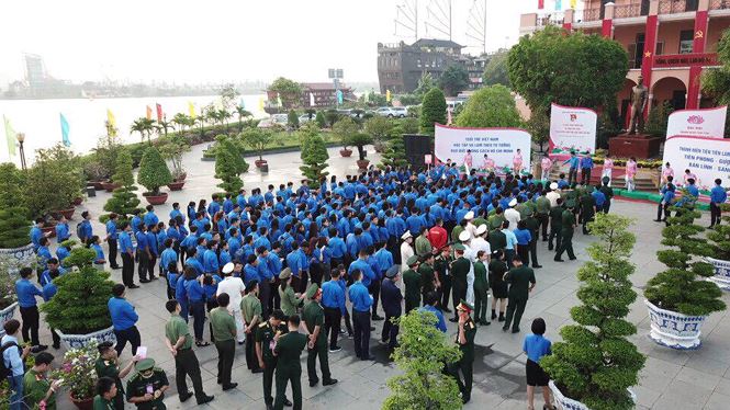 Ngày bận rộn của 336 Thanh niên tiên tiến làm theo lời Bác tại TPHCM - ảnh 51