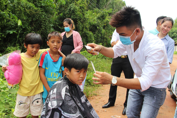 Ngày 1-6 ý nghĩa của 80 trẻ ở bãi rác trên đảo Phú Quốc - Ảnh 5. Ngày 1-6 ý nghĩa của 80 trẻ ở bãi rác trên đảo Phú Quốc - Ảnh 5.