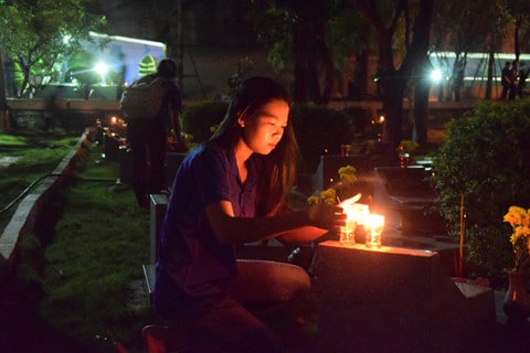 TP.HCM tổ chức lễ thắp nến tri ân các anh hùng liệt sĩ - ảnh 6